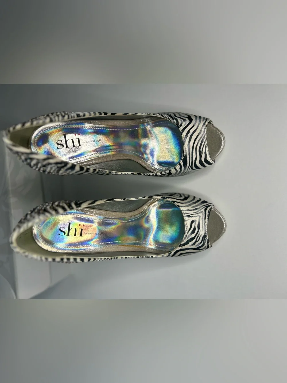 Shi by Journeys Zebra Print Peep Toe Platform Pumps Heels New In Box Size 6 Glam